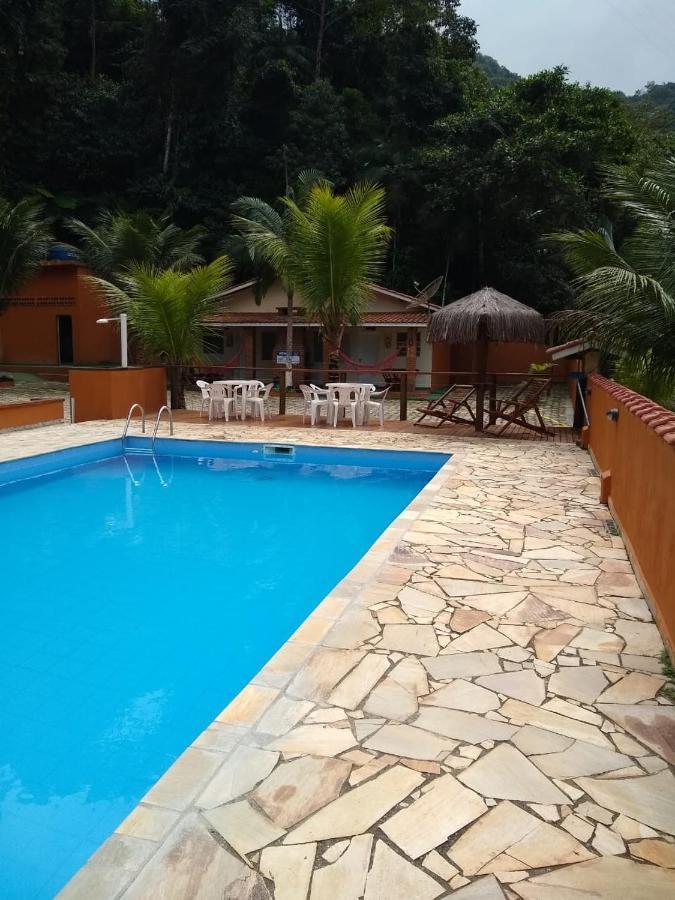 Chale Residencial Bosque Da Cocanha Карагуататуба Экстерьер фото